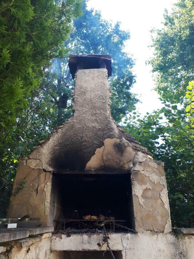 Location De Vacances A Gourdon En Bouriane Buitenkant foto